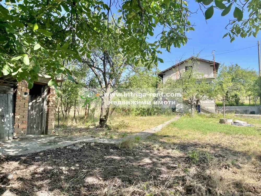 Продава ВИЛА, гр. Хасково, в.з. Хасково