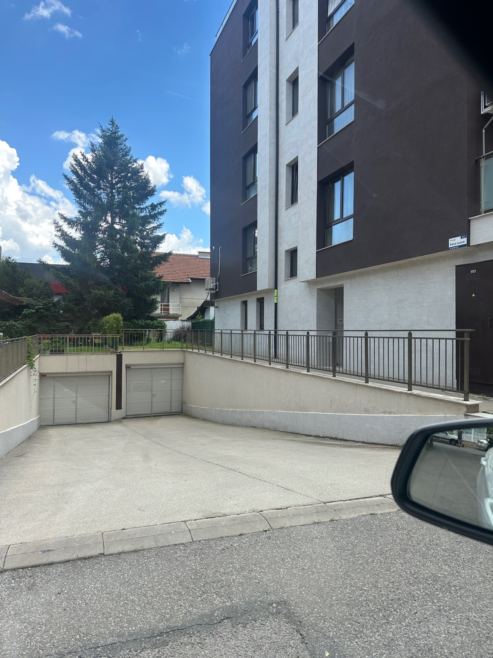 Продава ГАРАЖ, ПАРКОМЯСТО, гр. София, Манастирски ливади, снимка 5 - Гаражи и паркоместа - 55574087