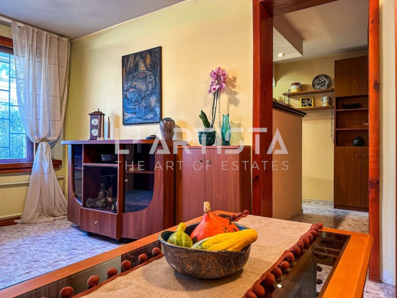 Продава 2-СТАЕН, гр. София, Карпузица, снимка 2 - Апартаменти - 52219952