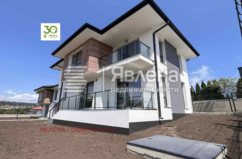 Продава КЪЩА, гр. Варна, м-т Долна Трака