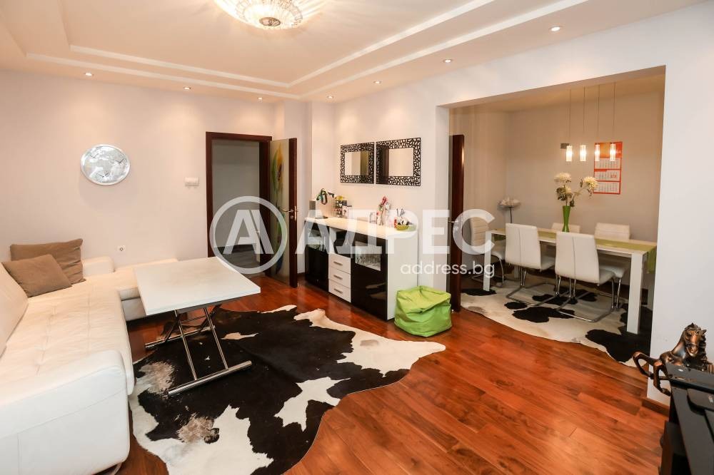 Продава 3-СТАЕН, гр. София, Център, снимка 3 - Апартаменти - 54188640