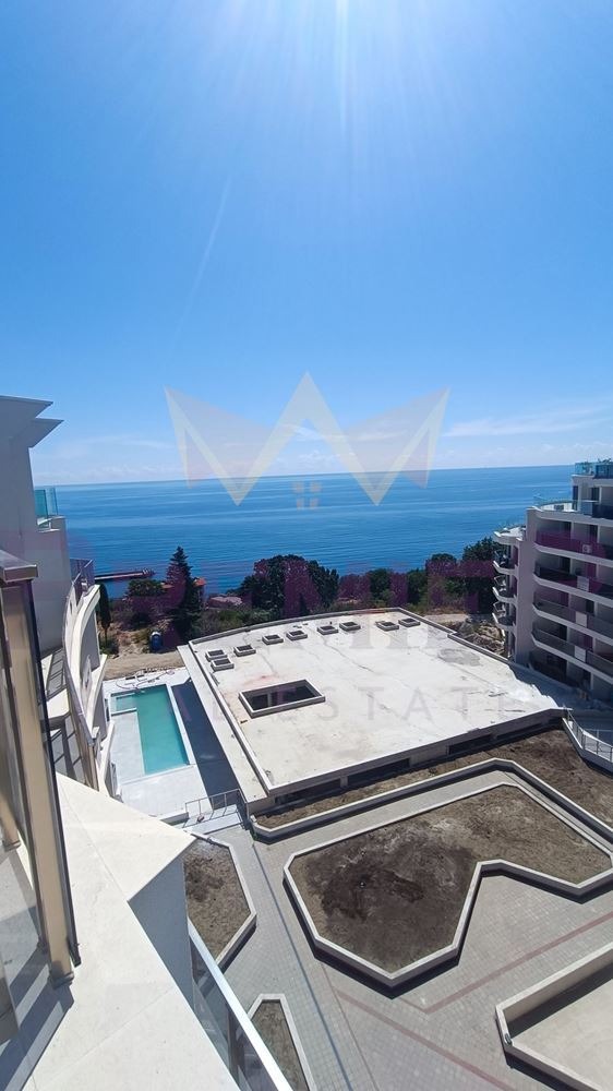 En venta  Estudio Varna , m-t Alen mak , 61 metros cuadrados | 83983655