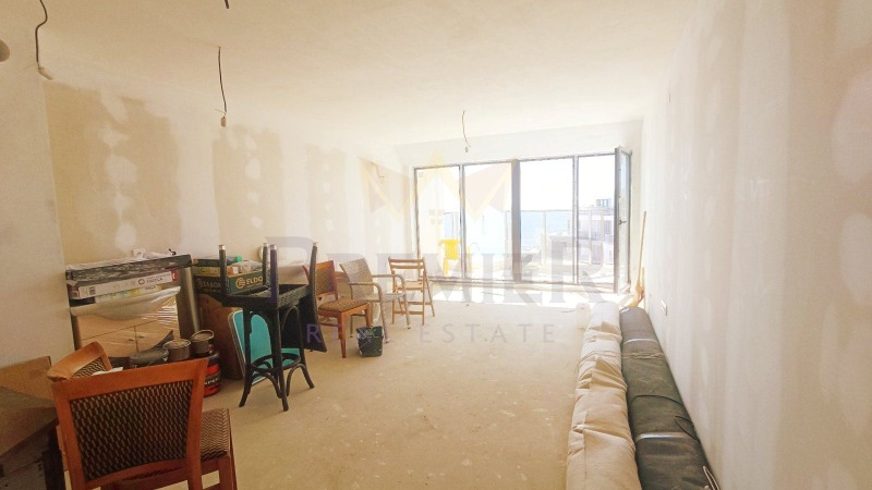 En venta  Estudio Varna , m-t Alen mak , 61 metros cuadrados | 83983655 - imagen [3]