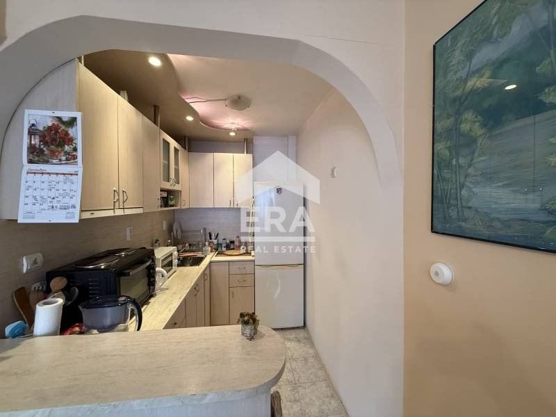Продава 2-СТАЕН, гр. Велико Търново, Център, снимка 2 - Апартаменти - 54027534