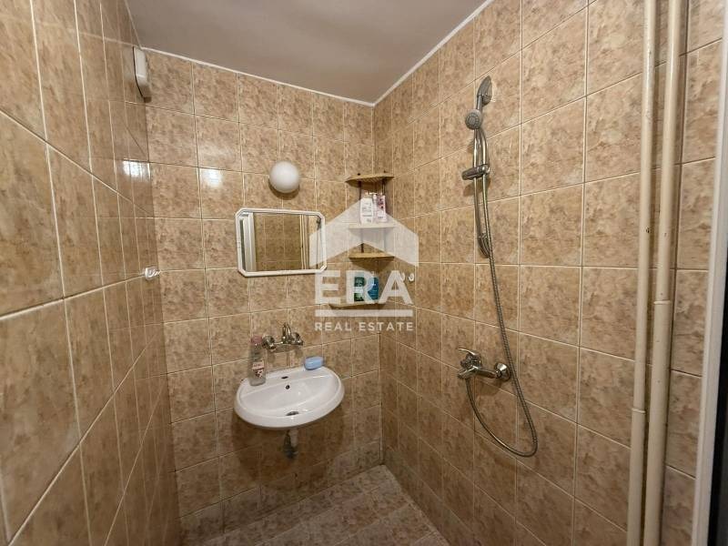 Продава 2-СТАЕН, гр. Велико Търново, Център, снимка 6 - Апартаменти - 54027534