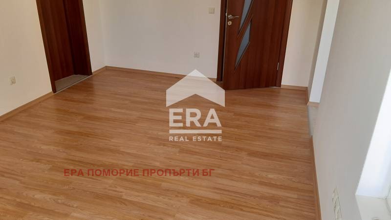 Продава МНОГОСТАЕН, гр. Поморие, област Бургас, снимка 8 - Aпартаменти - 49001057