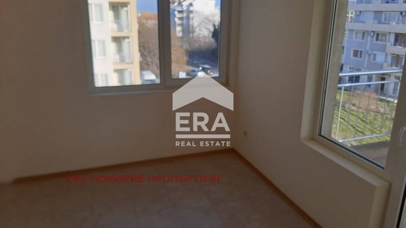 Продава МНОГОСТАЕН, гр. Поморие, област Бургас, снимка 5 - Aпартаменти - 49001057