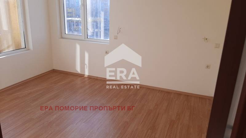 Продава МНОГОСТАЕН, гр. Поморие, област Бургас, снимка 7 - Aпартаменти - 49001057