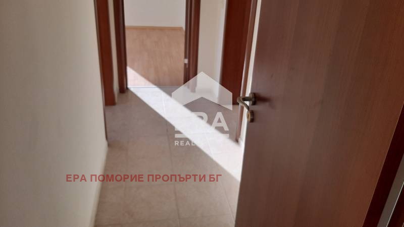 Продава МНОГОСТАЕН, гр. Поморие, област Бургас, снимка 9 - Aпартаменти - 49001057