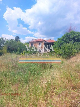 Продажба на имоти в с. Здравец, област Варна - изображение 2 