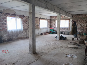 Bâtiment industriel Chirok tsentar, Pleven 2
