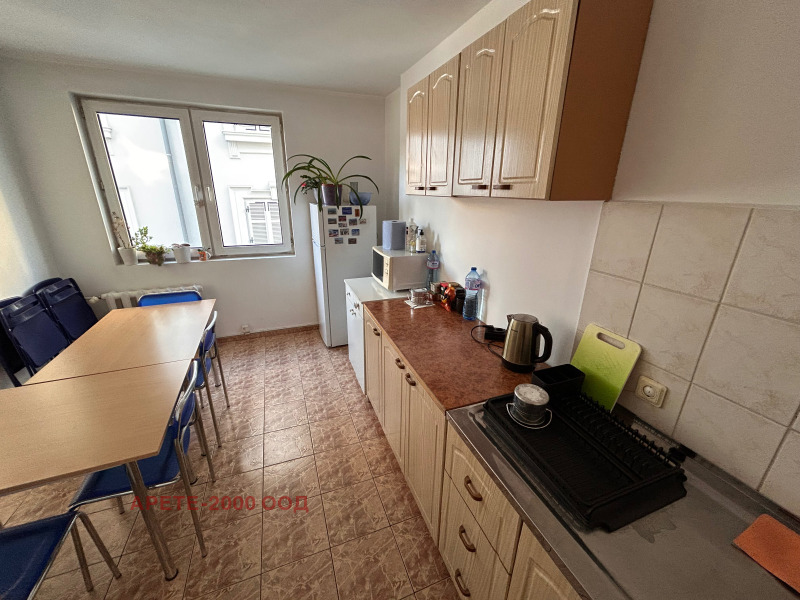 Продава МНОГОСТАЕН, гр. София, Център, снимка 14 - Апартаменти - 52813928