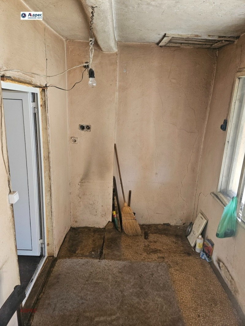 Продава КЪЩА, с. Кутово, област Видин, снимка 7 - Къщи - 53290930