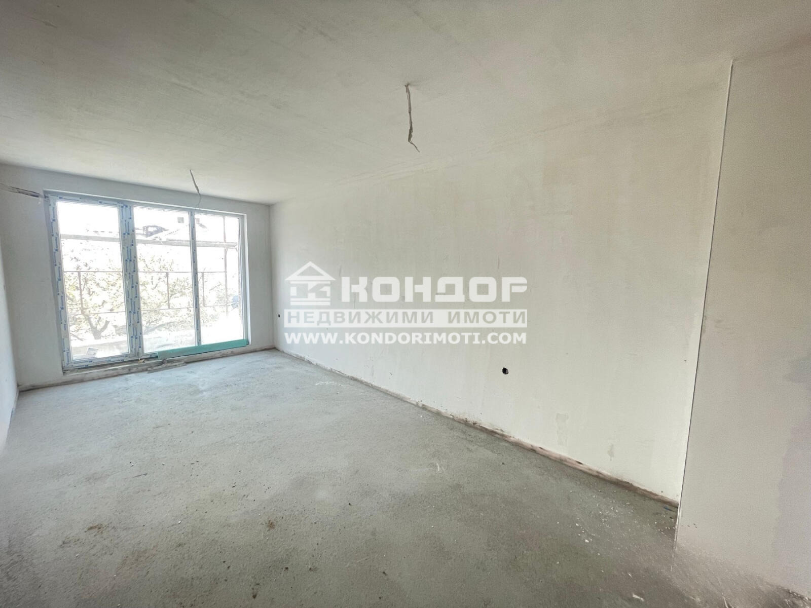 Продава 2-СТАЕН, гр. Пловдив, Коматево, снимка 2 - Апартаменти - 52060173