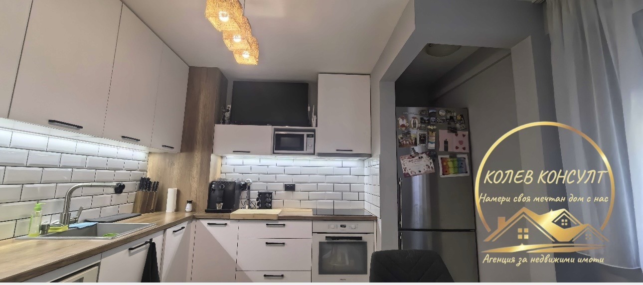Продава 4-СТАЕН, гр. Димитровград, област Хасково, снимка 2 - Апартаменти - 55932990