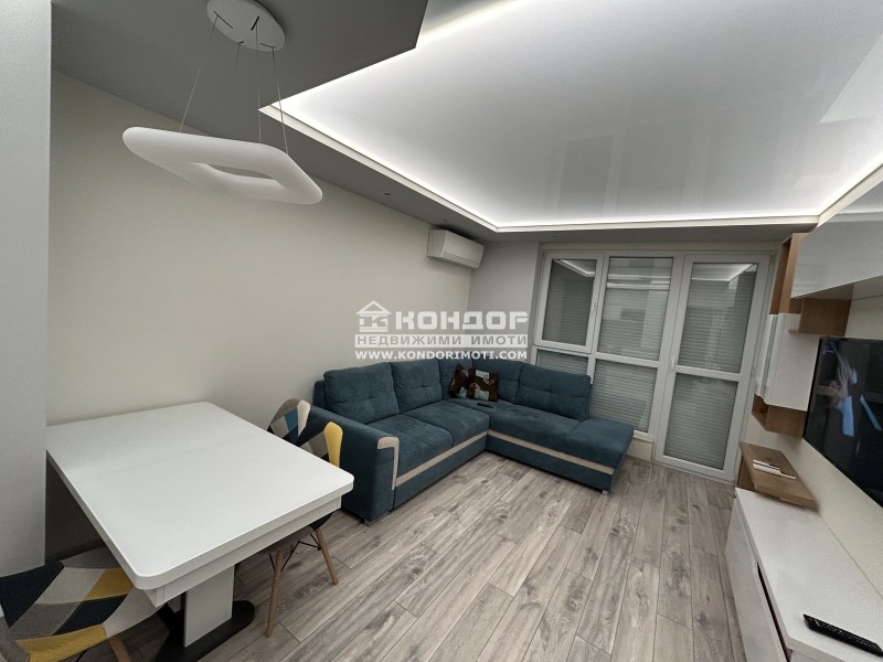 De vânzare  1 dormitor Plovdiv , Țentâr , 64 mp | 77584804 - imagine [3]