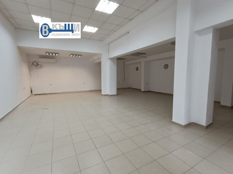 Продава МАГАЗИН в град Велико Търново, Център - 115 кв.м / 154 500 € » 302 175.74 лв., ВКЪЩИ
