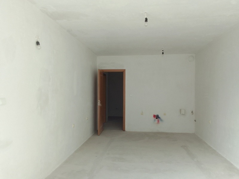 Продава 2-СТАЕН, гр. Велико Търново, Зона Б, снимка 2 - Апартаменти - 54226174