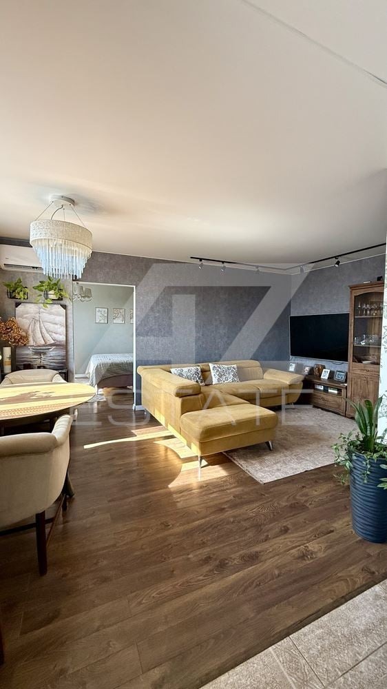 Продава 3-СТАЕН, гр. Варна, Бизнес хотел, снимка 3 - Апартаменти - 55044522