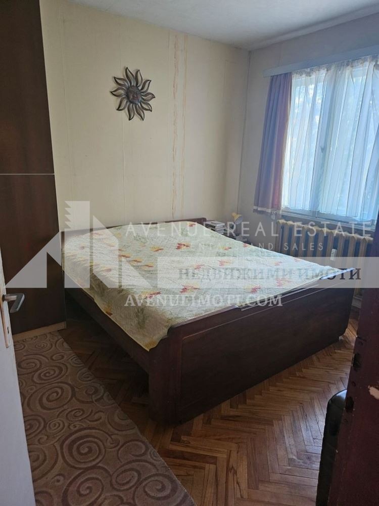 Продава 4-СТАЕН, гр. Пловдив, Гагарин, снимка 2 - Aпартаменти - 48046058