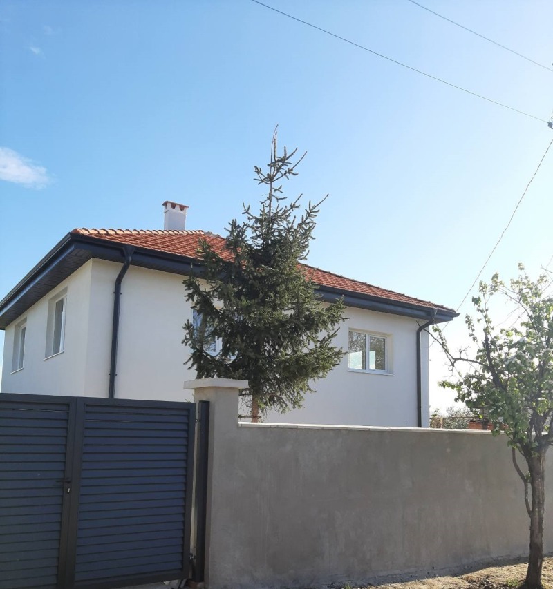 Продава  Къща област Пловдив , с. Златитрап , 160 кв.м | 90454722