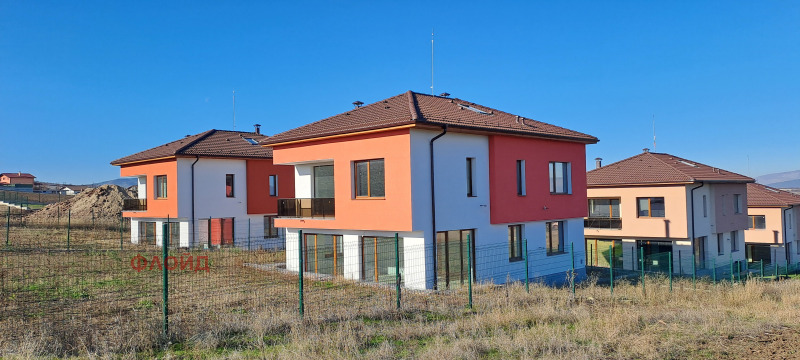 Продава КЪЩА, гр. София, Център, снимка 3 - Къщи - 51906981