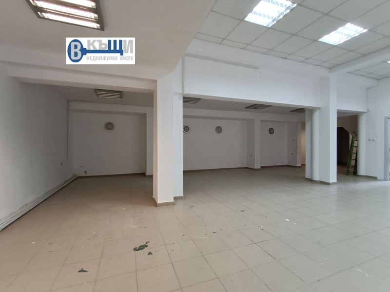 Продава МАГАЗИН, гр. Велико Търново, Център, снимка 3 - Магазини - 53497856
