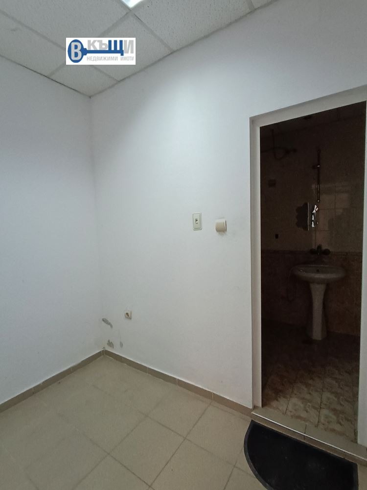 Продава МАГАЗИН, гр. Велико Търново, Център, снимка 6 - Магазини - 53497856