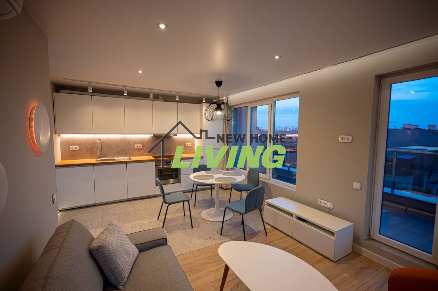 Продава 2-СТАЕН, гр. Пловдив, Остромила, снимка 2 - Апартаменти - 54038526