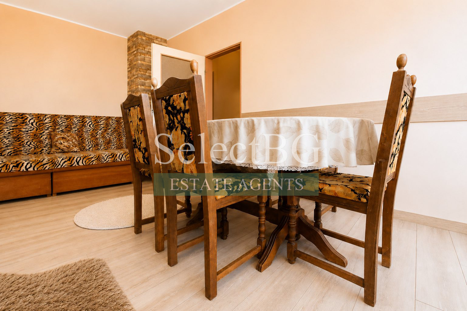 Продава 3-СТАЕН, гр. Велико Търново, Бузлуджа, снимка 2 - Апартаменти - 54940707