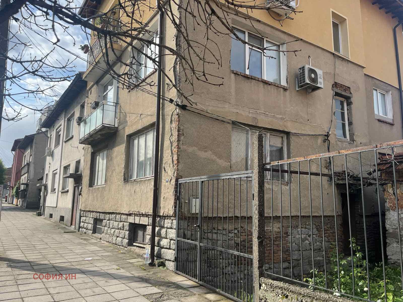 Продава  4-стаен област Кюстендил , гр. Дупница , 100 кв.м | 29088154