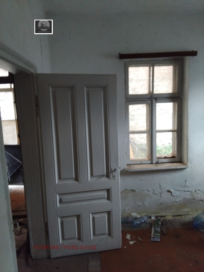 Till salu  Hus Golv region Kyustendil , Dupnica , 50 kvm | 80224406 - bild [4]
