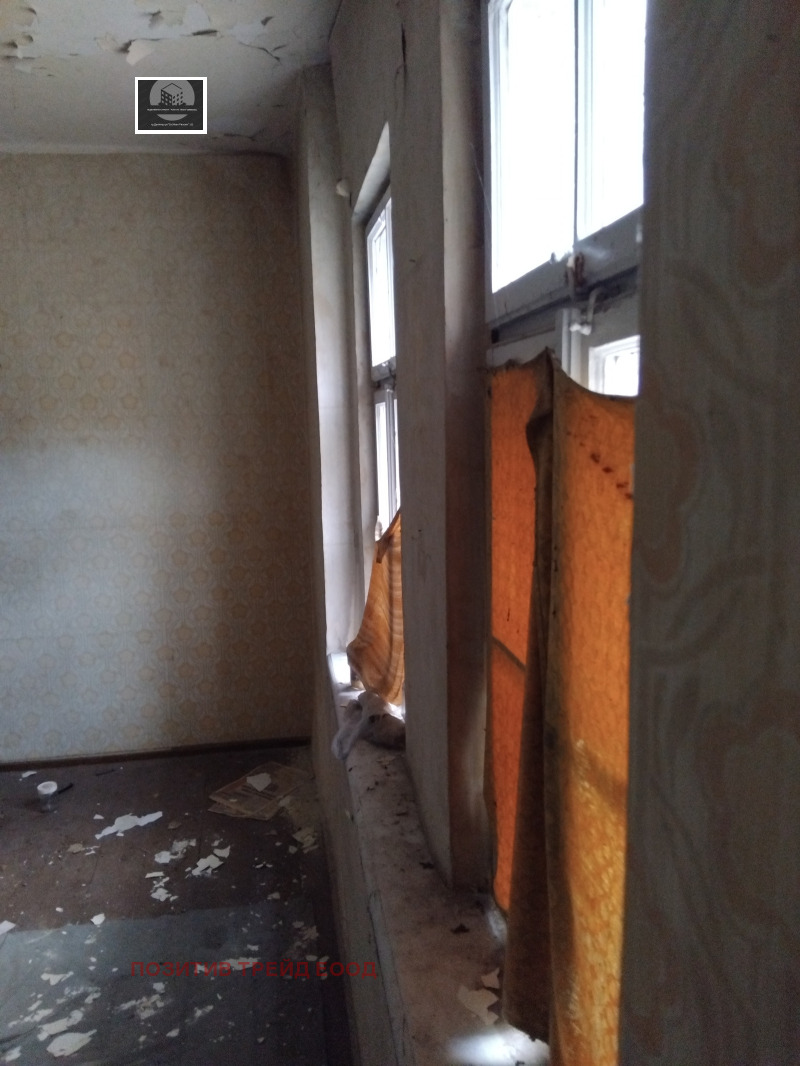 Till salu  Hus Golv region Kyustendil , Dupnica , 50 kvm | 80224406 - bild [3]
