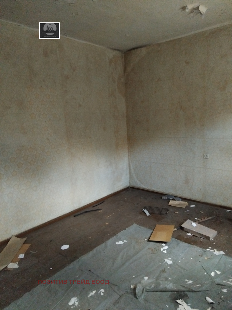 Till salu  Hus Golv region Kyustendil , Dupnica , 50 kvm | 80224406 - bild [2]