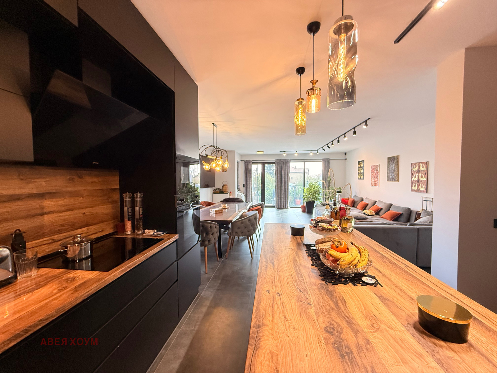 Продава КЪЩА, гр. Варна, м-т Долна Трака, снимка 2 - Къщи - 56742789