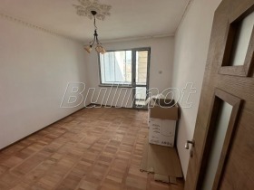 2 bedroom Tsveten kvartal, Varna 1