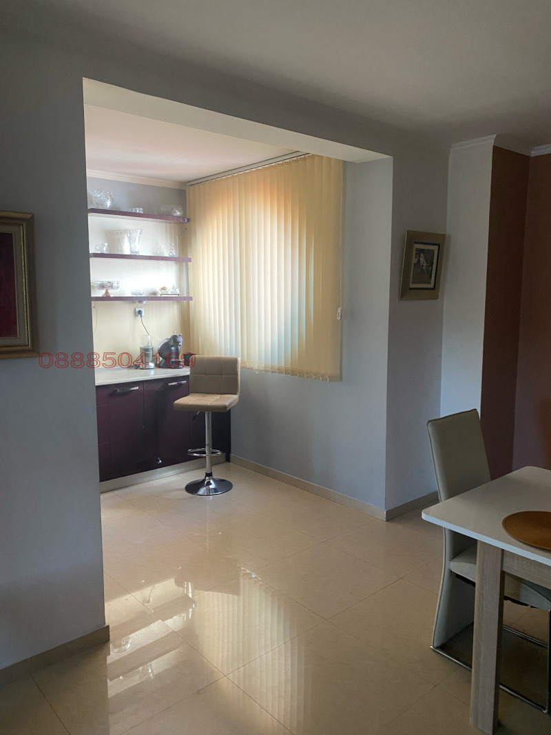 Na prodej  Mezonet Plovdiv , Ostromila , 200 m2 | 73609995 - obraz [8]