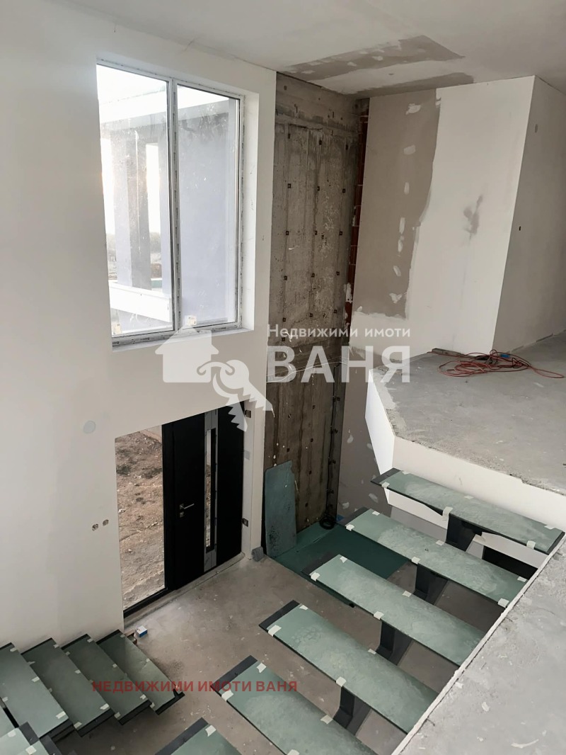 Продава КЪЩА, гр. Карлово, област Пловдив, снимка 9 - Къщи - 49081870