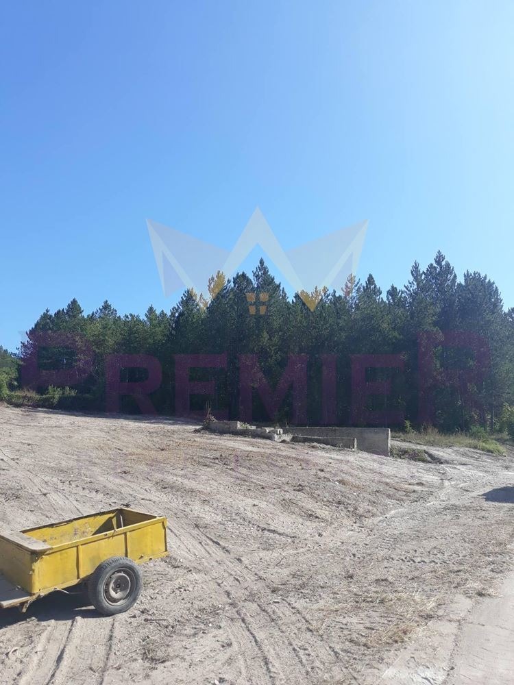 Продава ПАРЦЕЛ, с. Невша, област Варна