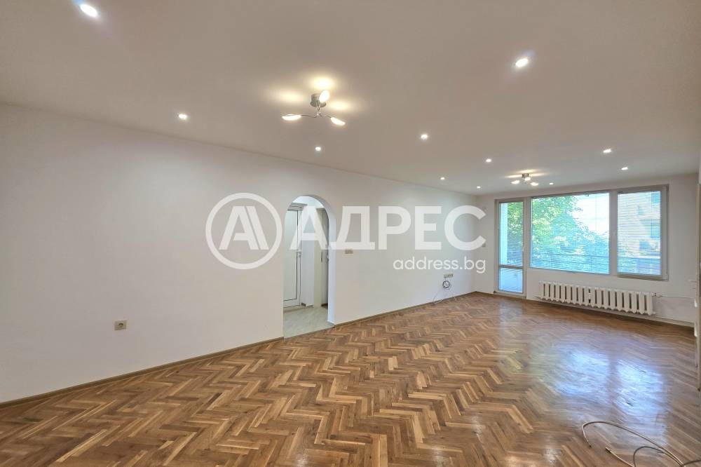 Продава 3-СТАЕН, гр. София, Изток