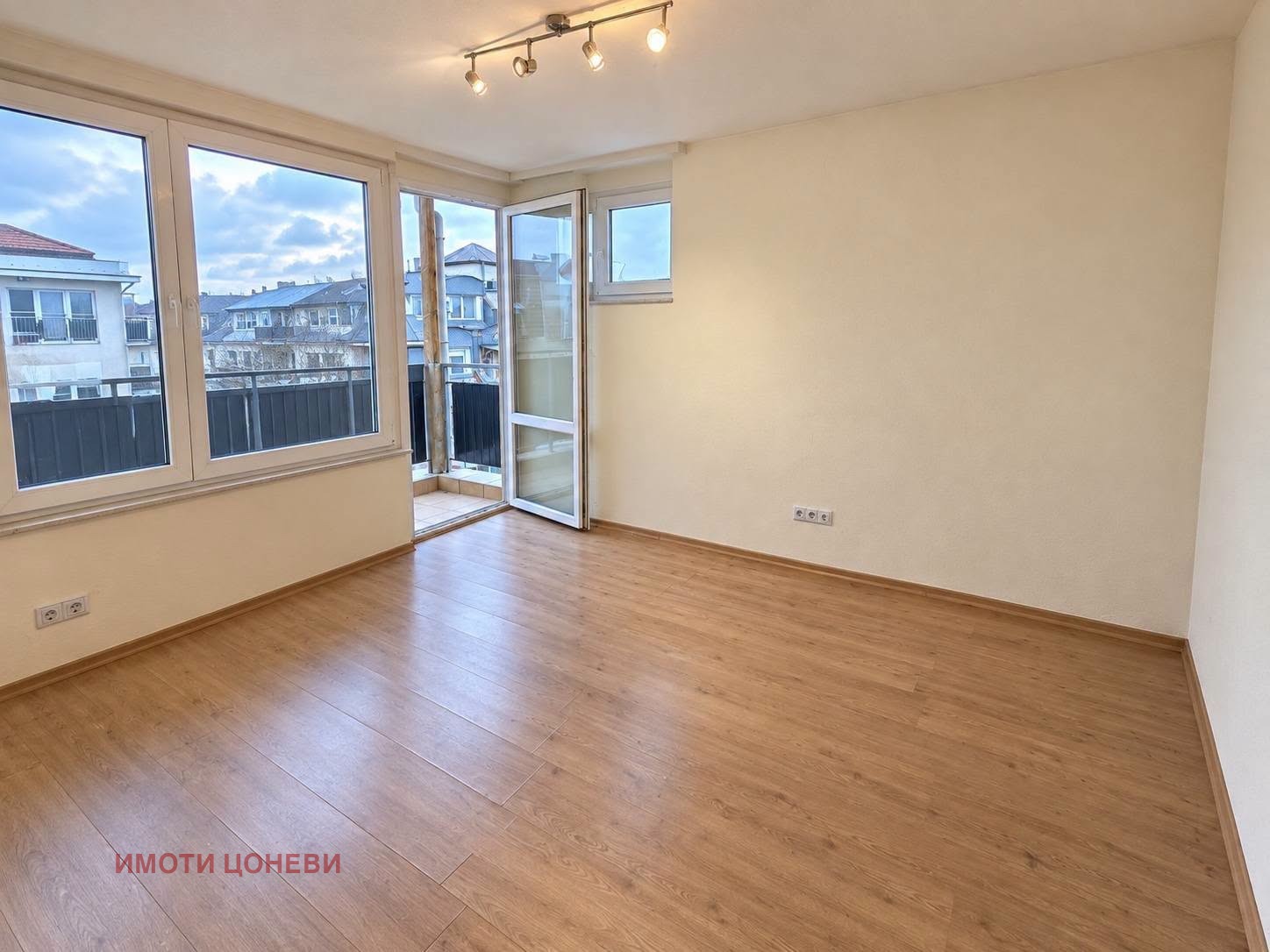 Продава 3-СТАЕН, гр. София, Лагера, снимка 5 - Апартаменти - 56080425