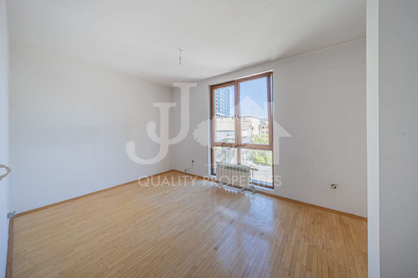 Продава МНОГОСТАЕН, гр. София, Изток, снимка 2 - Апартаменти - 54254051