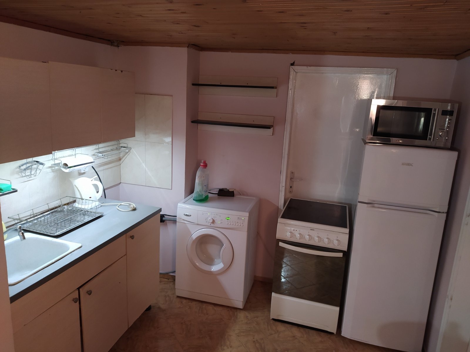 Продава ЕТАЖ ОТ КЪЩА, гр. Русе, Дружба 1, снимка 14 - Етаж от къща - 54012843