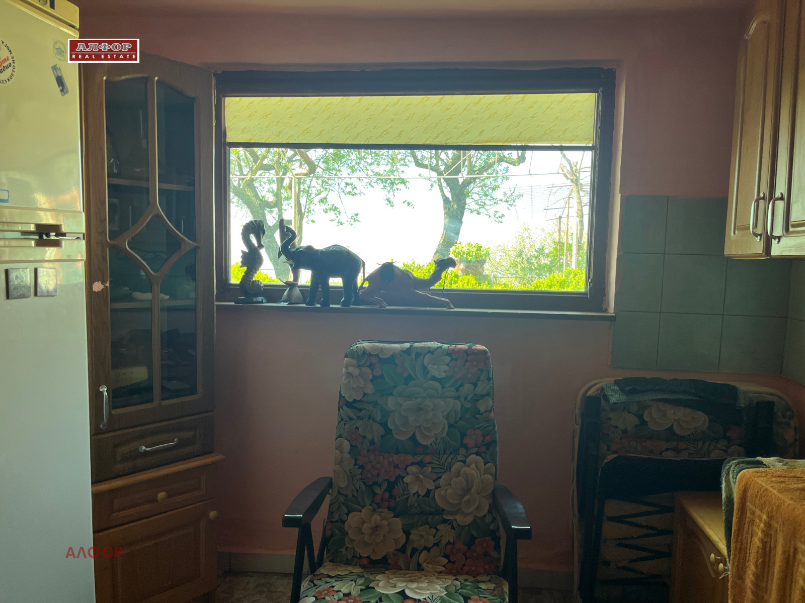 Продава КЪЩА, гр. Варна, м-т Сотира, снимка 8 - Къщи - 54297506