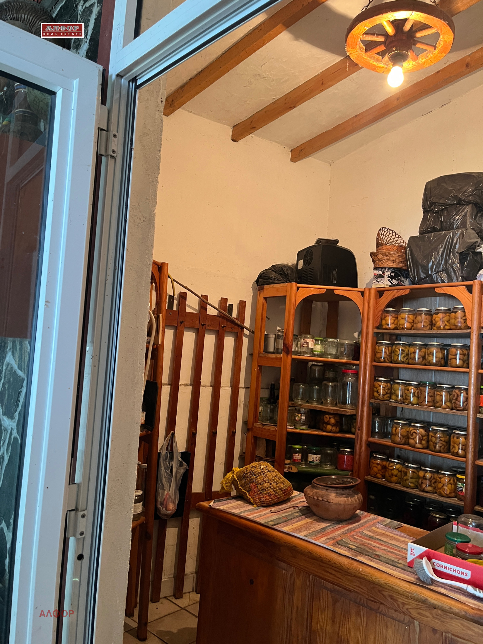 Продава КЪЩА, гр. Варна, м-т Сотира, снимка 9 - Къщи - 54297506