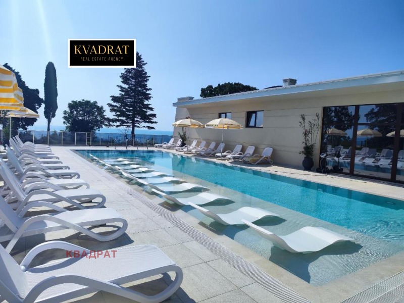 Продава 3-СТАЕН в град Варна, к.к. Чайка - 230 кв.м / 563 000 € » 1 101 132.29 лв., КВАДРАТ