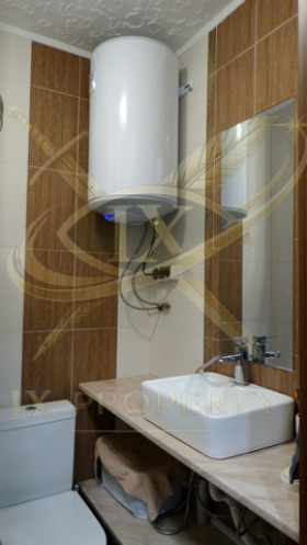 Продава 2-СТАЕН, гр. Бургас, Сарафово, снимка 4 - Апартаменти - 56077015