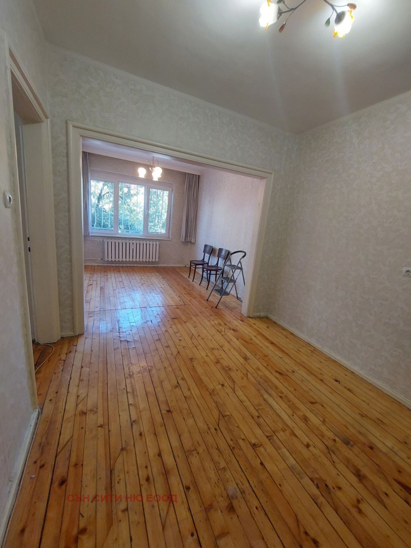 À venda  1 quarto Sofia , Centar , 70 m² | 72848400