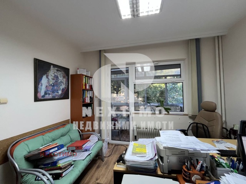 En venta  2 dormitorios Plovdiv , Karshiyaka , 97 metros cuadrados | 42810887 - imagen [4]