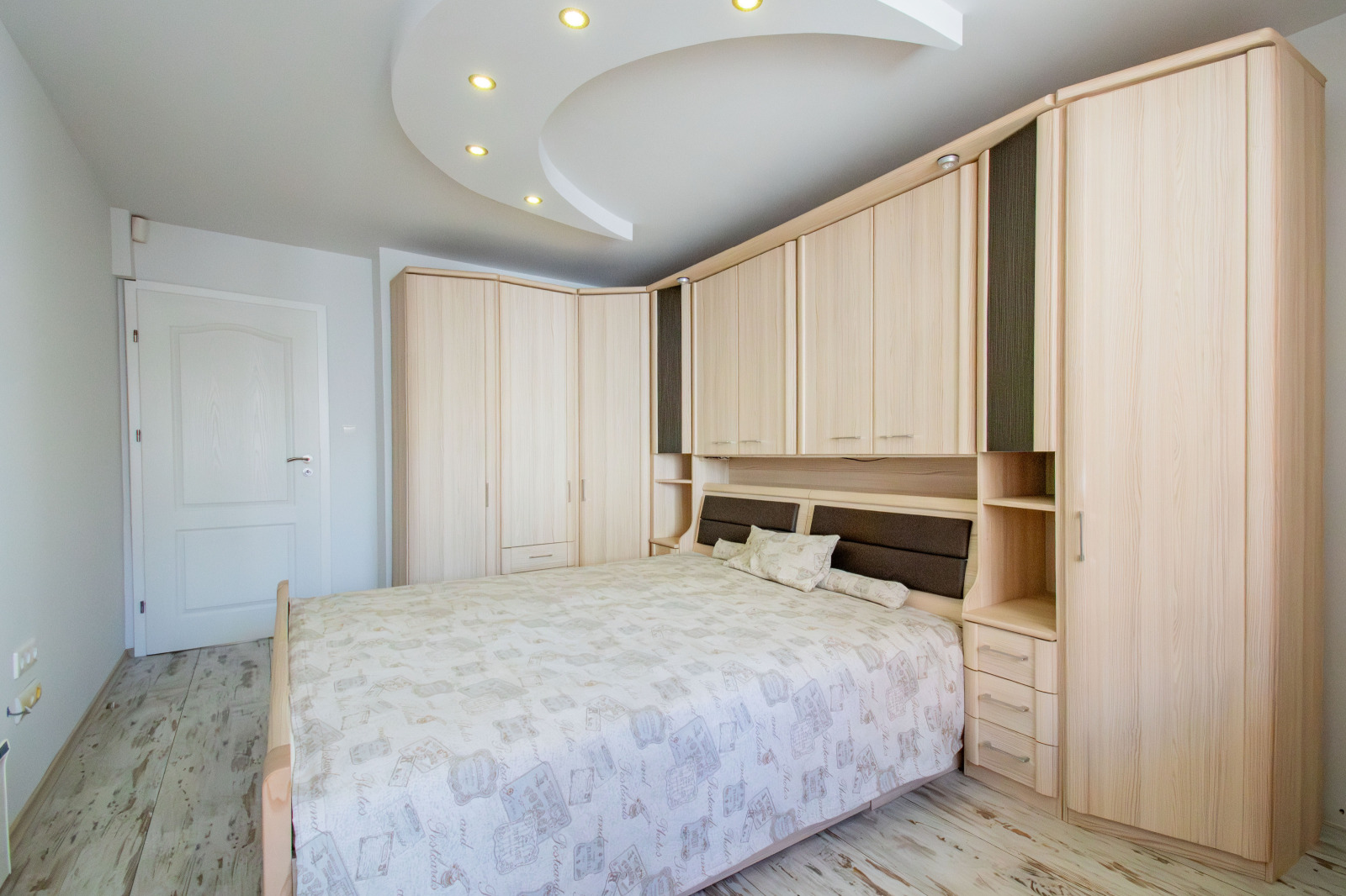 Продава 2-СТАЕН, гр. София, Лагера, снимка 3 - Апартаменти - 56018192